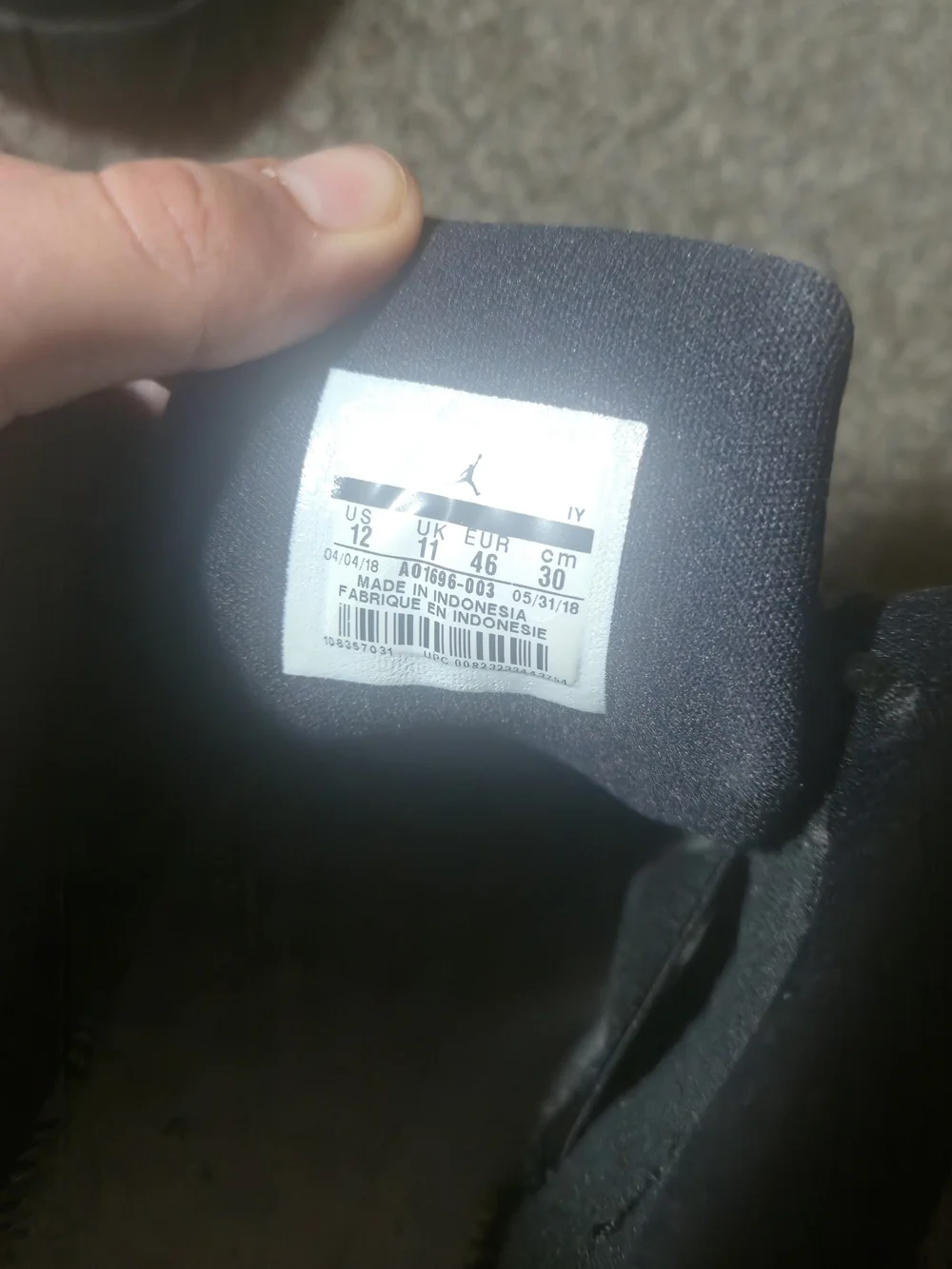 Jordan Low Top Sneakers in Black